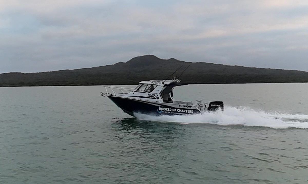 Hooked Up Charters - Auckland