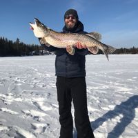 Manitoba Ice Fishing Package