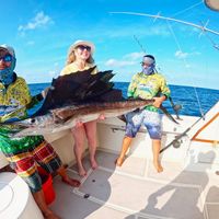 Cape Escape 41ft Fishing Charter