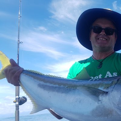 Hooked Up Charters - Auckland